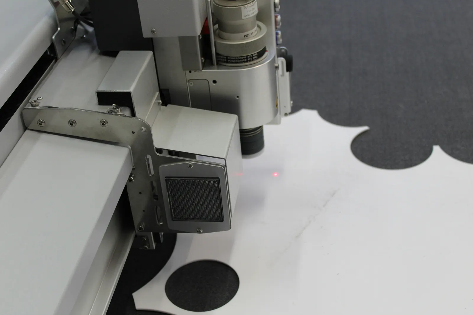 Nd-YAG laser cutting for demanding metal-processing applications